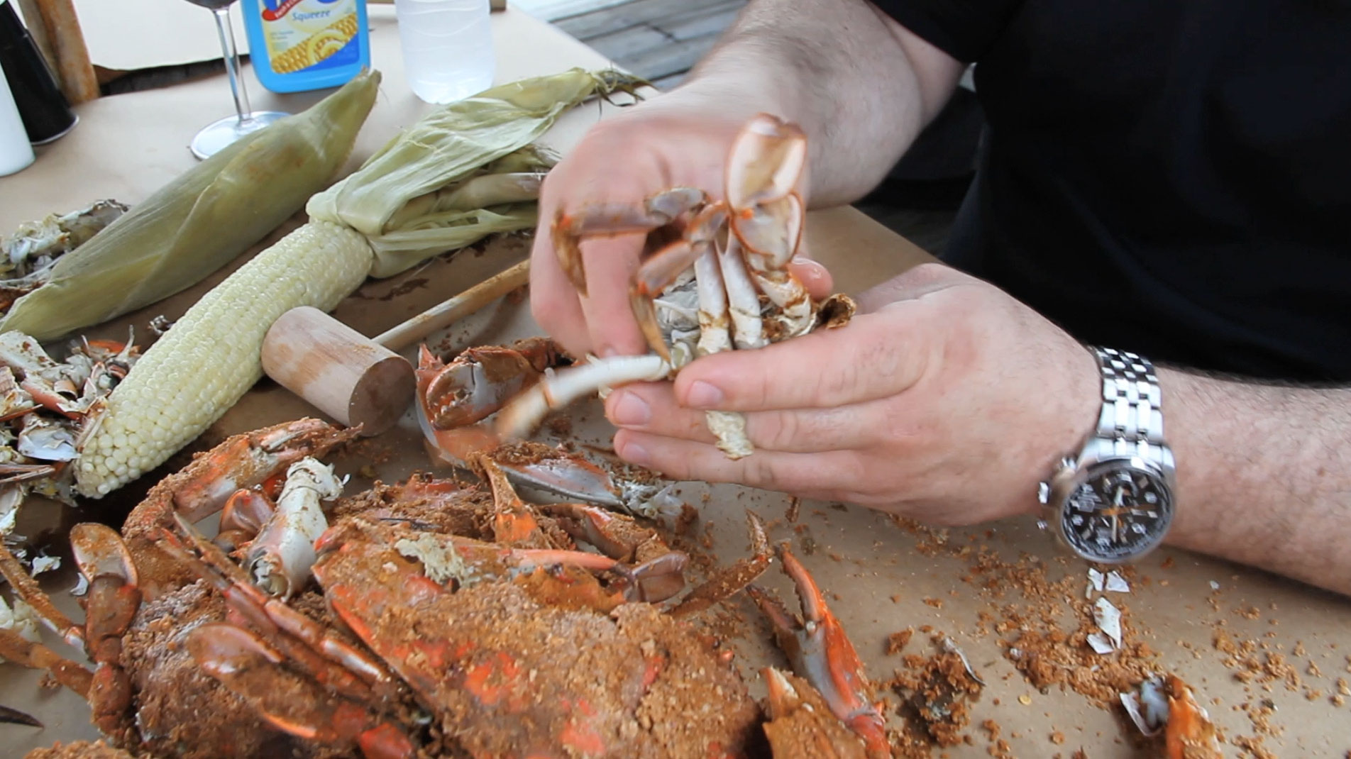 VIDEO How To Pick Crabs Like An Expert Baltimore Magazine